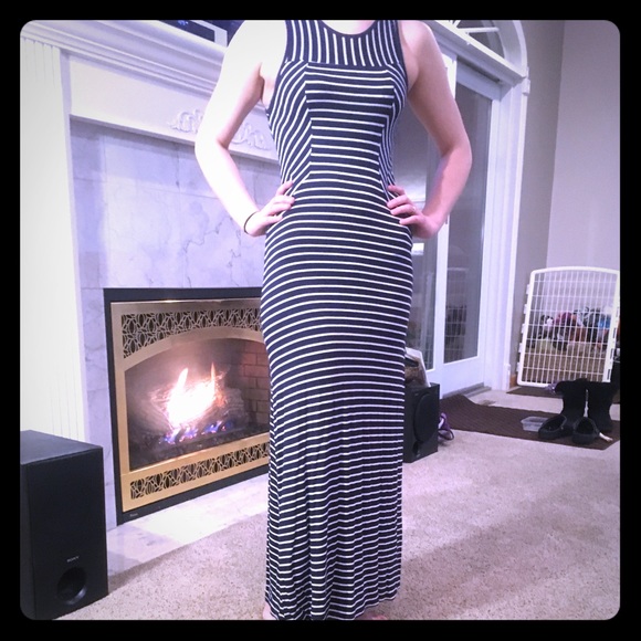Dresses & Skirts - Monteau Los Angeles Navy &White Stripe Maxi Dress